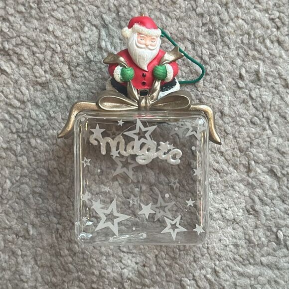 Hallmark Keepsake Ornaments: 2009 Santa’s Magic Touch! - Picture 8 of 9